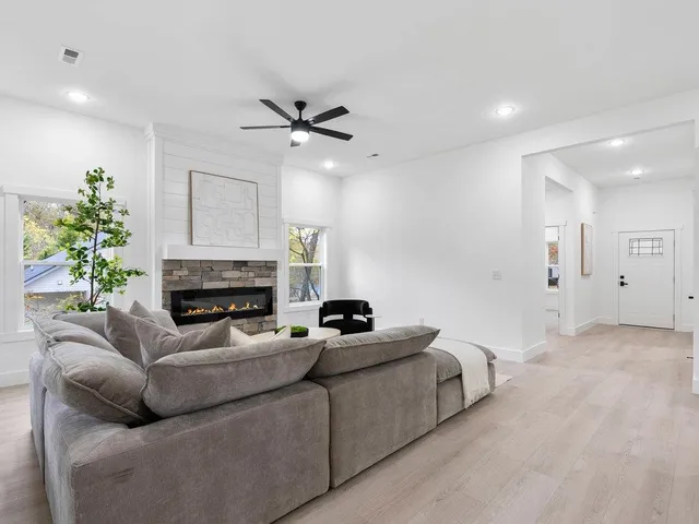 $329,900 | 125 Bell Avenue, Inman, SC 29349