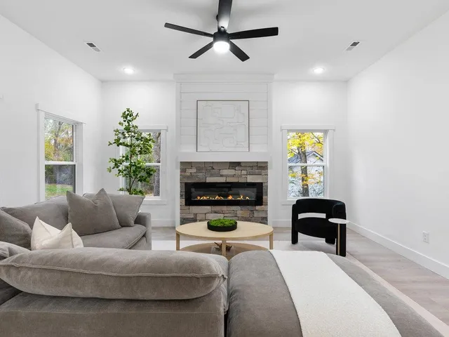 $329,900 | 125 Bell Avenue, Inman, SC 29349