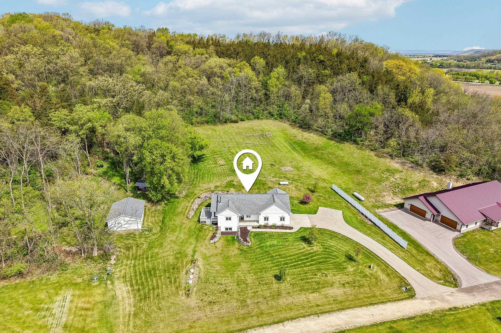 10265 County Rd KP Mazomanie, WI 53560 - Photo 6 of 59