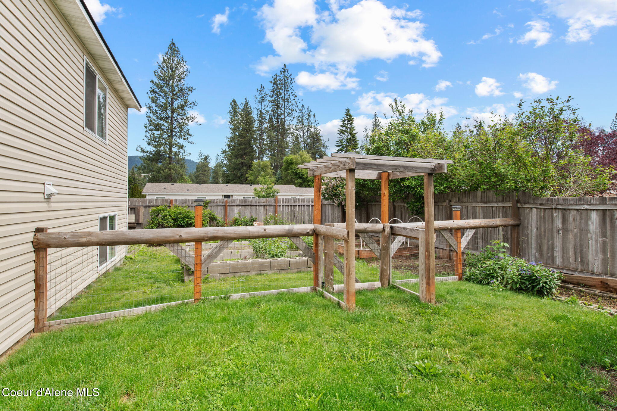 14364 Cascade Street Rathdrum, ID 83858 - Photo 7 of 36 Garden Gate