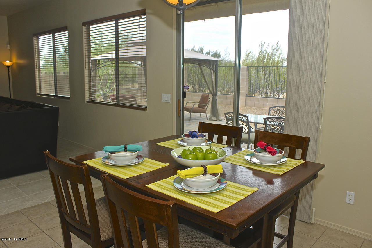 3442 South Desert Promenade Road Tucson, AZ 85735 - Photo 18 of 37