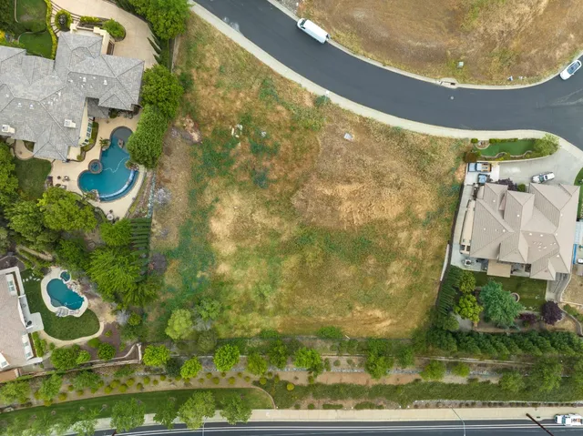 $299,999 | 621 Landrise Court, Folsom, CA 95630