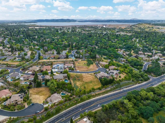 $299,999 | 621 Landrise Court, Folsom, CA 95630