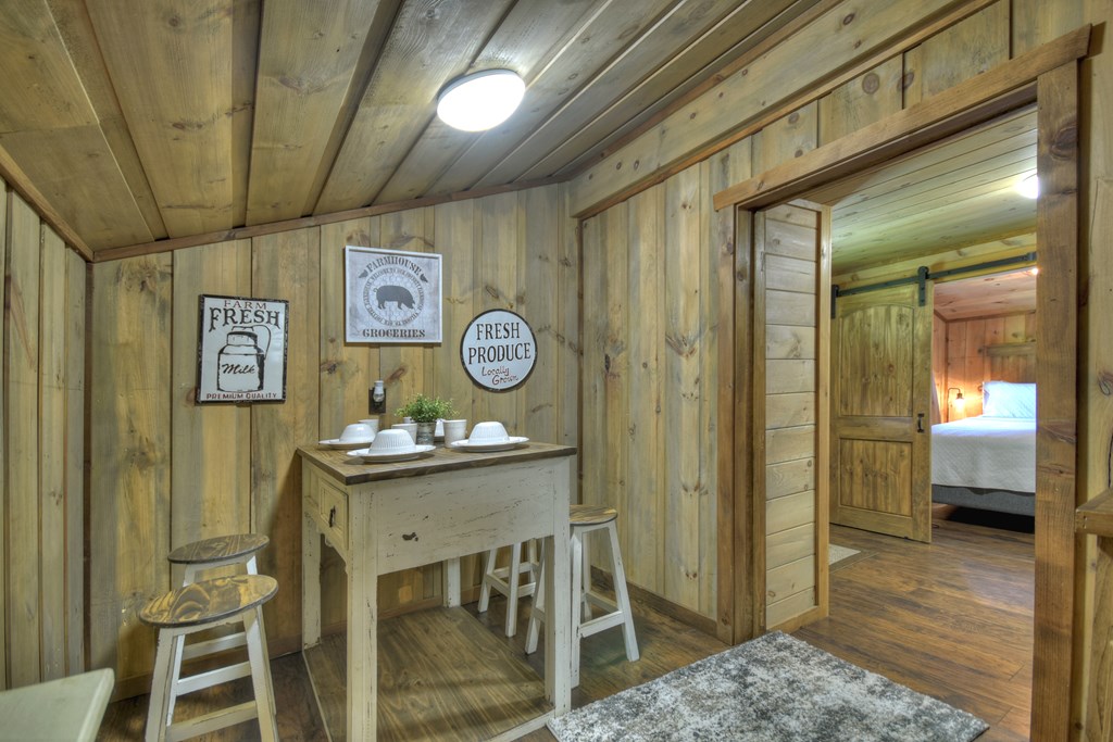 353 Sunrise Road Blue Ridge, GA 30513 - Photo 11 of 64 Barn