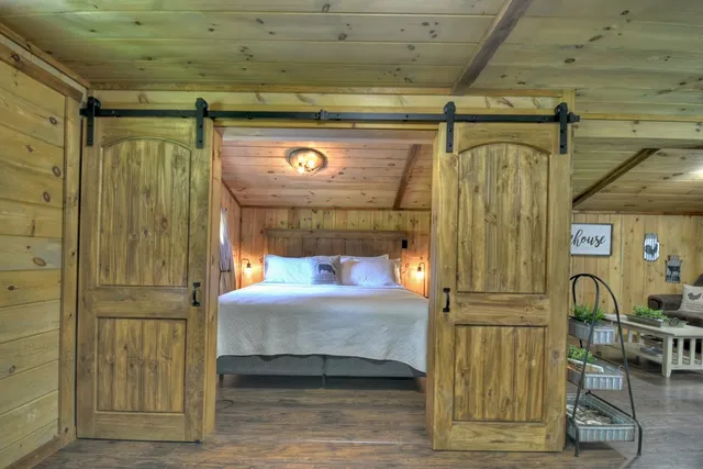 $999,900 | 353 Sunrise Road, Blue Ridge, GA 30513