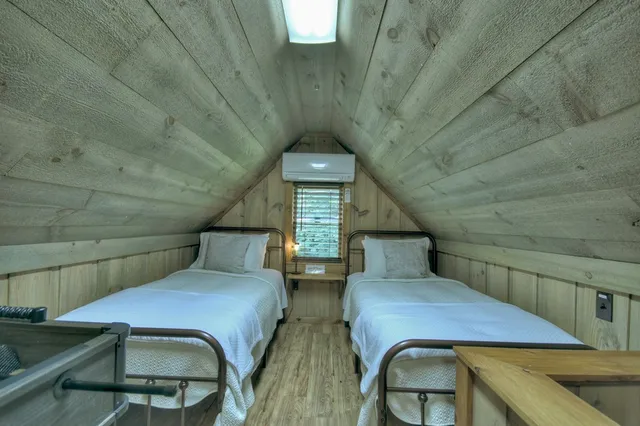 $999,900 | 353 Sunrise Road, Blue Ridge, GA 30513