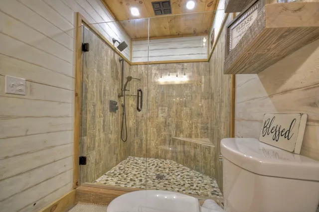 $999,900 | 353 Sunrise Road, Blue Ridge, GA 30513