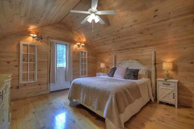 $999,900 | 353 Sunrise Road, Blue Ridge, GA 30513