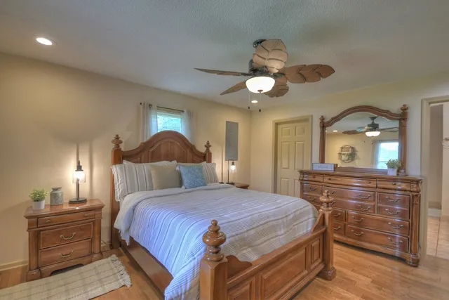 $999,900 | 353 Sunrise Road, Blue Ridge, GA 30513