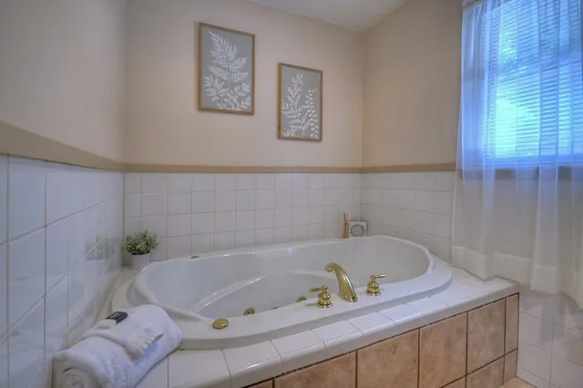 $999,900 | 353 Sunrise Road, Blue Ridge, GA 30513