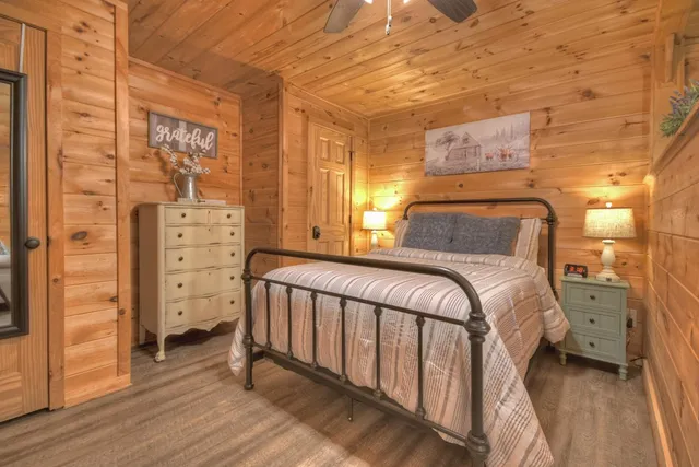 $999,900 | 353 Sunrise Road, Blue Ridge, GA 30513