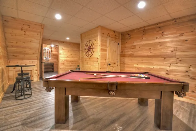 $999,900 | 353 Sunrise Road, Blue Ridge, GA 30513