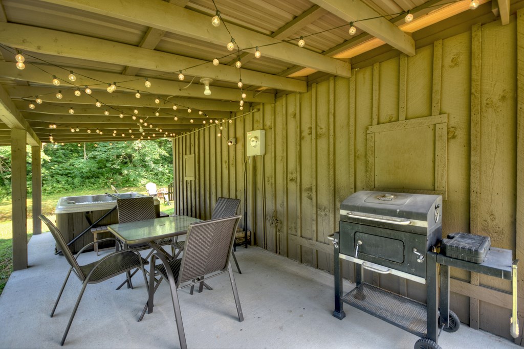 353 Sunrise Road Blue Ridge, GA 30513 - Photo 6 of 64 3-Barn tiny home