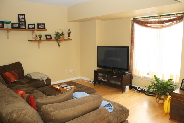 4848 North Sheridan Road, Unit 301 Chicago, IL 60640 - Photo 4 of 8