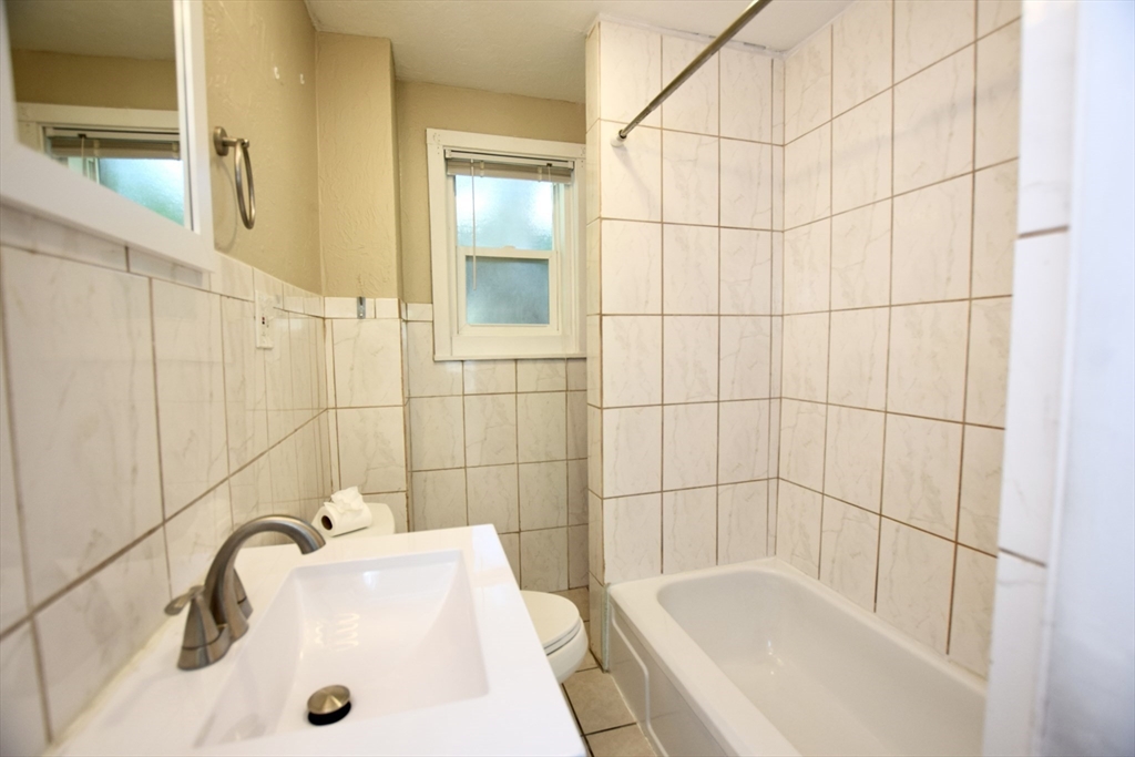 198 Reed Street, Unit 1 Rockland, MA 02370 - Photo 24 of 29