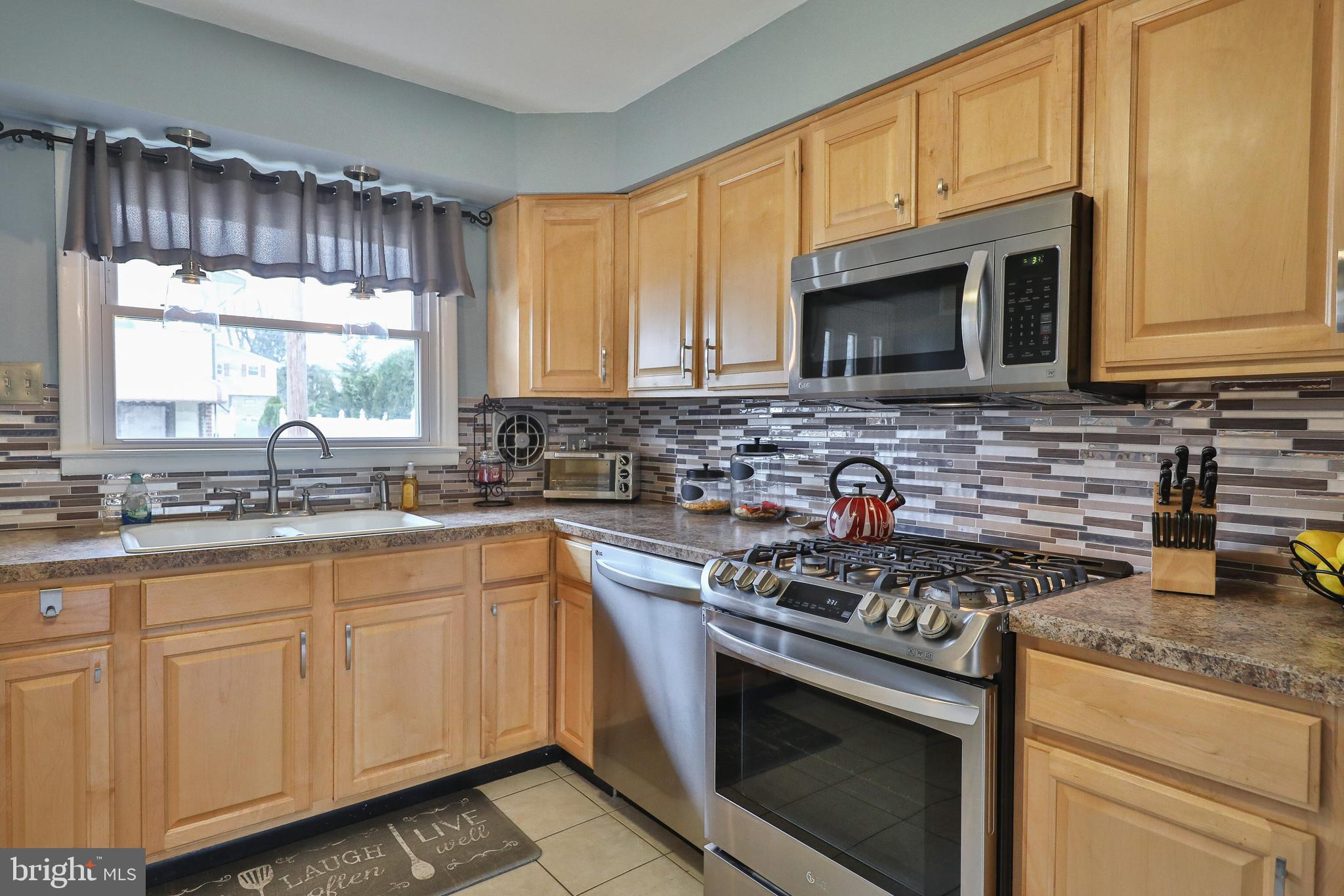 115 Pocasset Road Philadelphia, PA 19115 - Photo 14 of 33