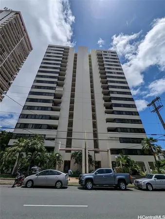 $1,950 | 1571 Piikoi Street, Unit 704, Honolulu, HI 96822