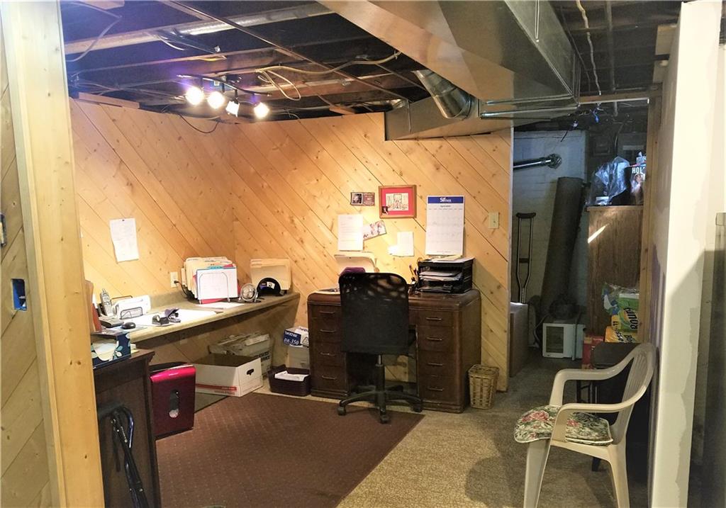 106 Artlee Avenue Butler, PA 16001 - Photo 21 of 24 Lower level den area with built in desk.
