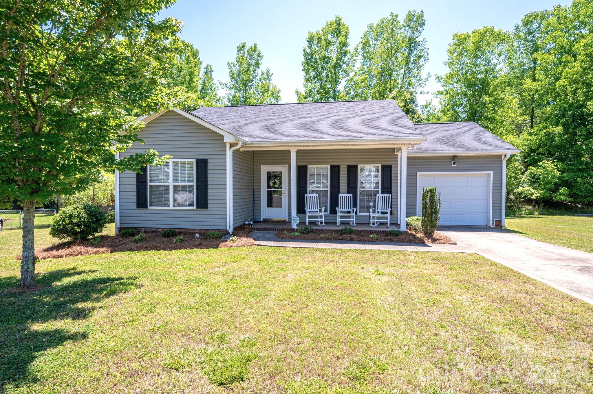 7212 Pinfeather Circle Cramerton, NC 28032 - Photo 1 of 21