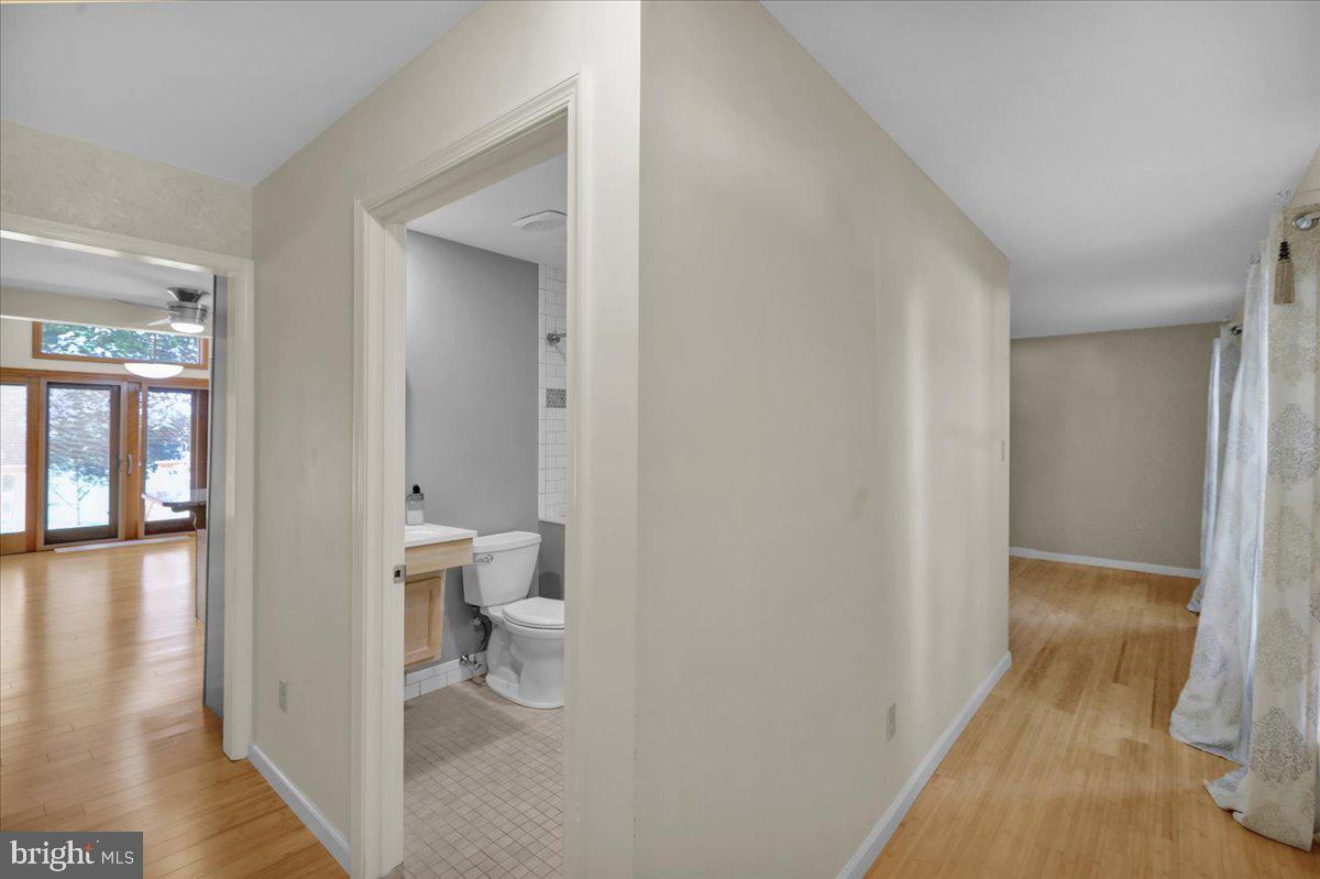 802 Apple Drive Reading, PA 19610 - Photo 28 of 47 a bathroom with a toilet
