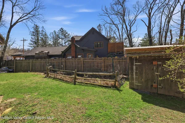 $1,500 | 40 Orchard Lane, Unit J, Woodstock, NY 12498