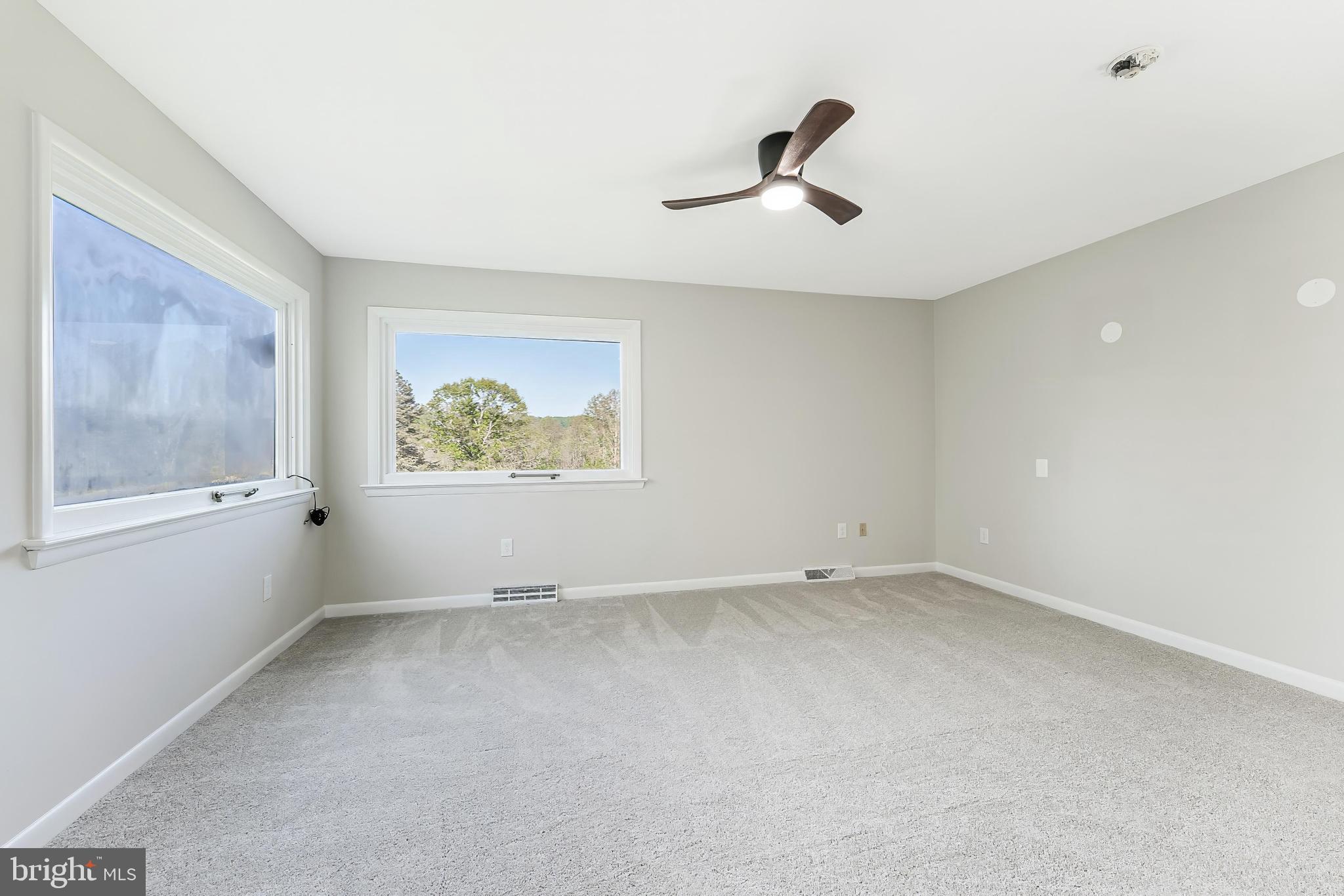 6891 Wilson Road Marshall, VA 20115 - Photo 70 of 118 Bright and airy open space awaits.