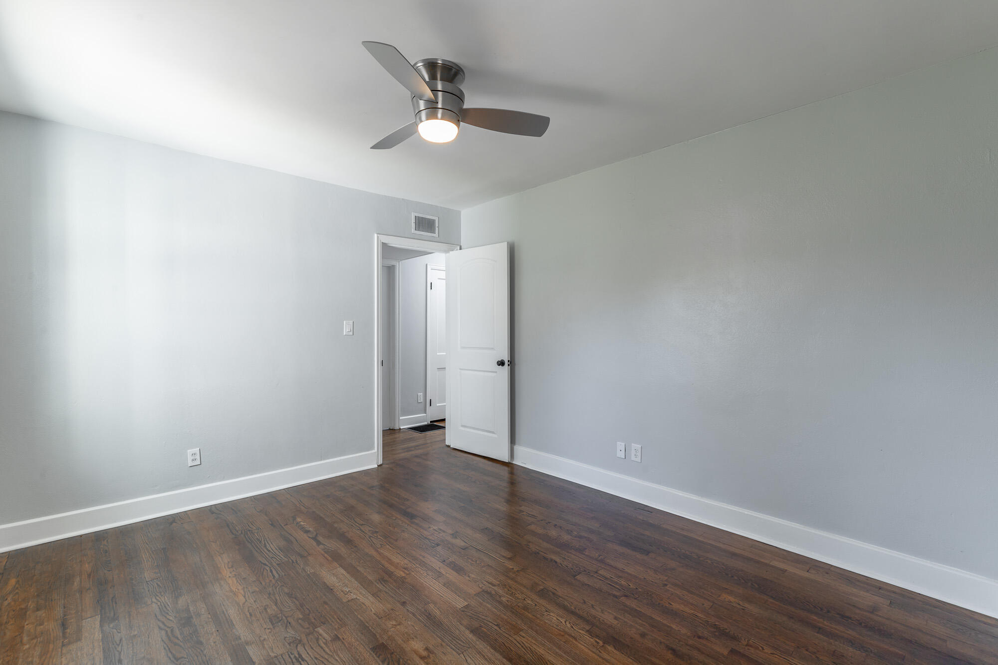 304 North Howell Avenue Chattanooga, TN 37411 - Photo 32 of 46 Bedroom