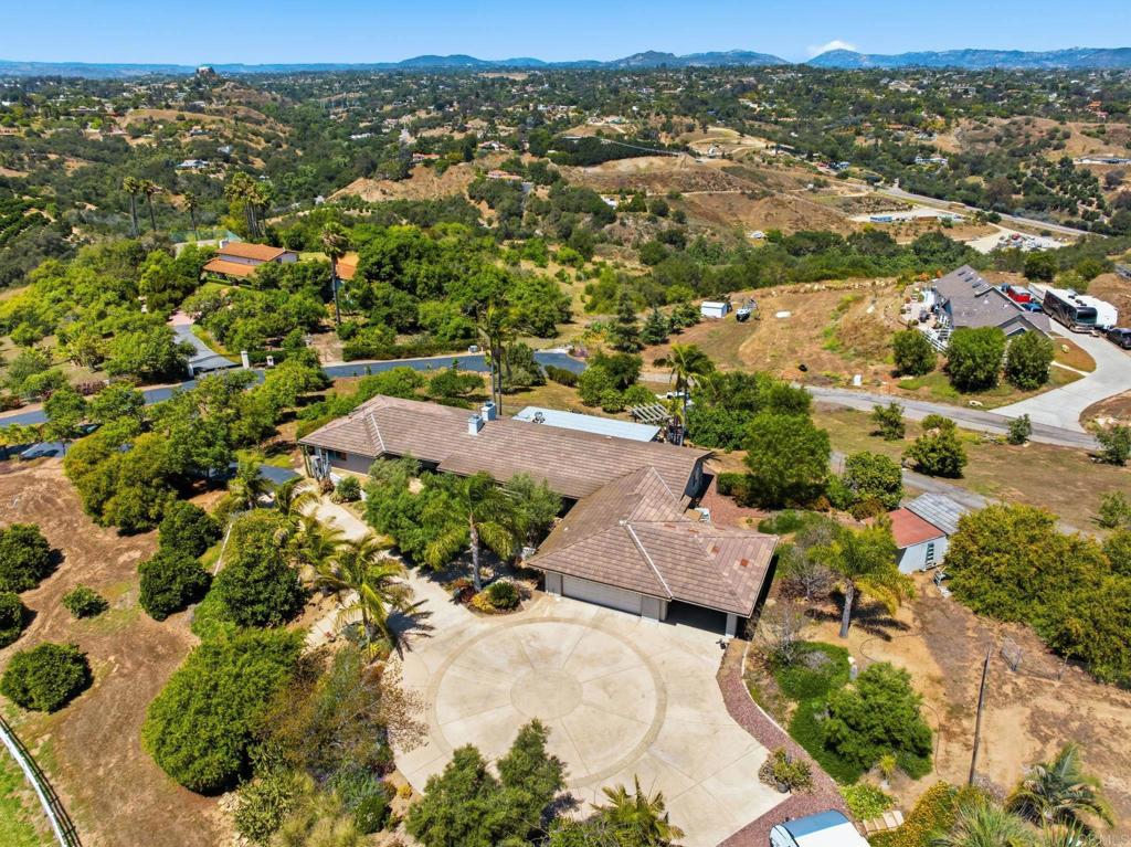 560 Rancho Camino Fallbrook, CA 92028 - Photo 68 of 70 an aerial view of residential houses with outdoor space