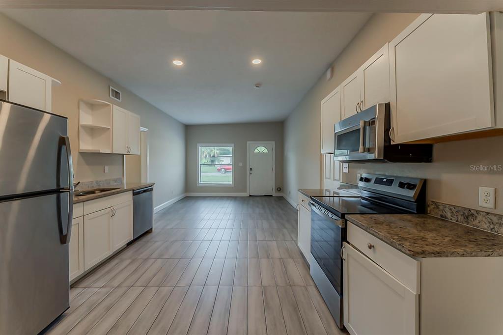 1007 Emeralda Road Orlando, FL 32808 - Photo 10 of 47