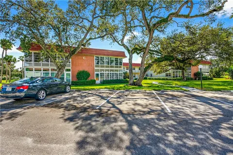 a view of a tennis court