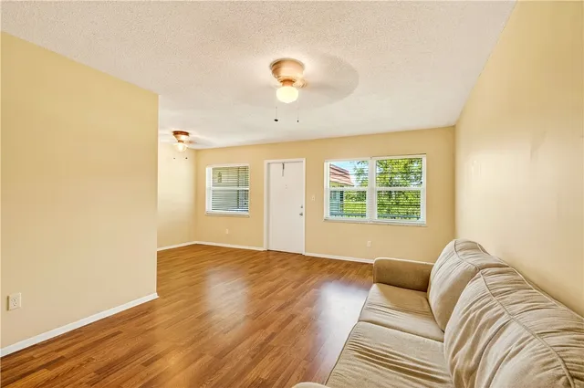 $110,500 | 6 Vista Palm Lane, Unit 205, Vero Beach, FL 32962