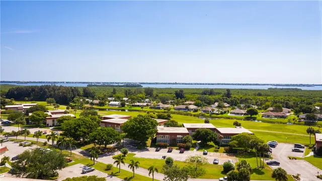 $110,500 | 6 Vista Palm Lane, Unit 205, Vero Beach, FL 32962