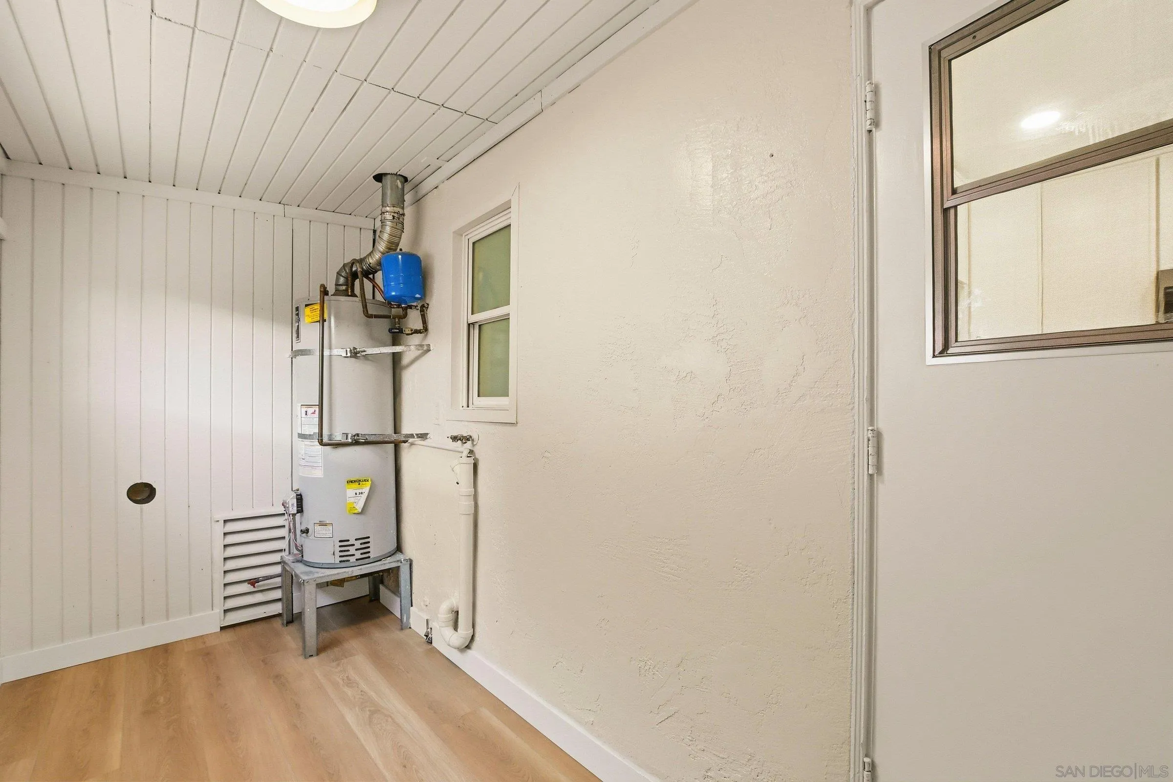 12043 Gay Rio Drive Lakeside, CA 92040 - Photo 11 of 35