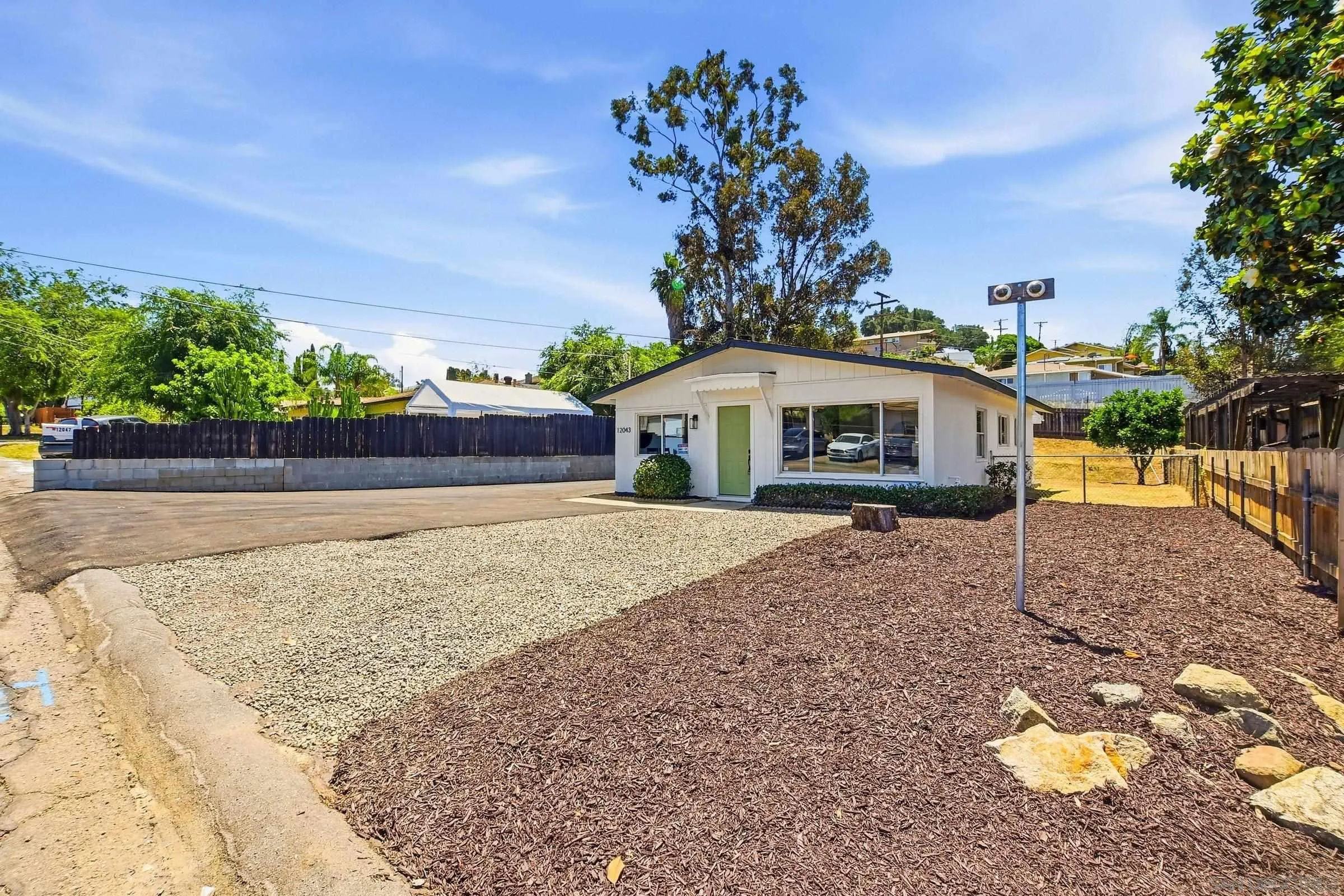 12043 Gay Rio Drive Lakeside, CA 92040 - Photo 6 of 35