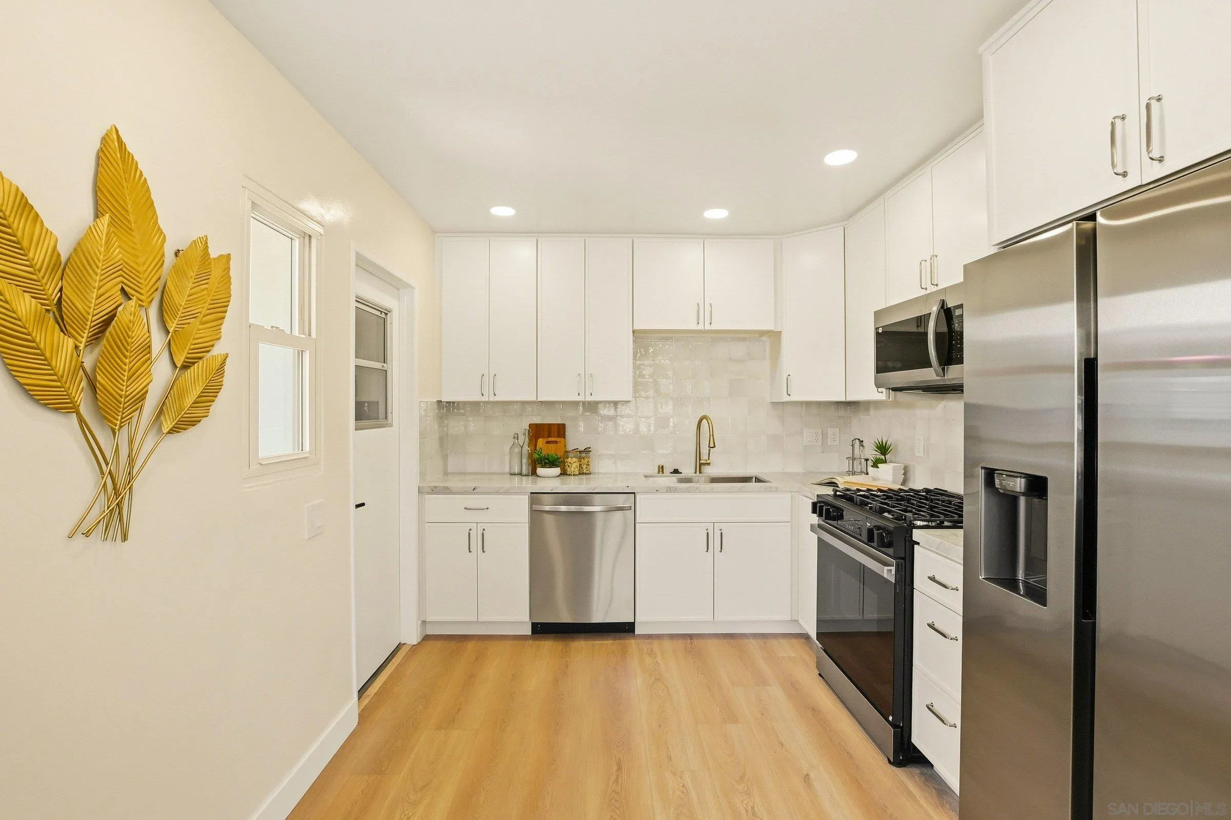 12043 Gay Rio Drive Lakeside, CA 92040 - Photo 9 of 35