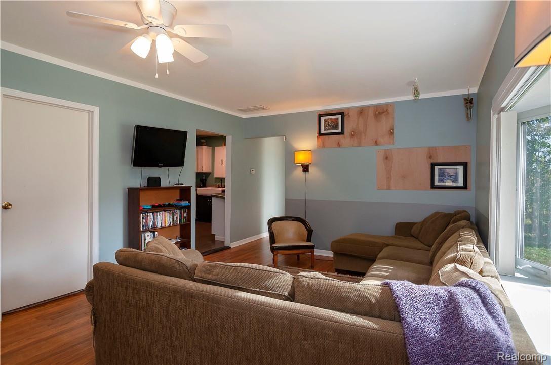 9750 Puttygut Road Casco, MI 48064 - Photo 5 of 43 5File.JPG