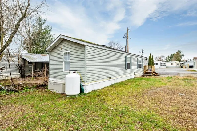 $72,999 | 73 Pecor Avenue, Milton, VT 05468