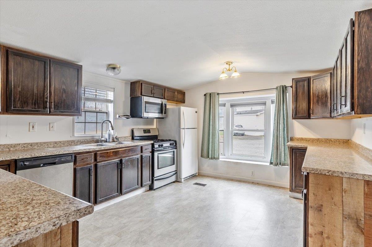 73 Pecor Avenue Milton, VT 05468 - Photo 20 of 23