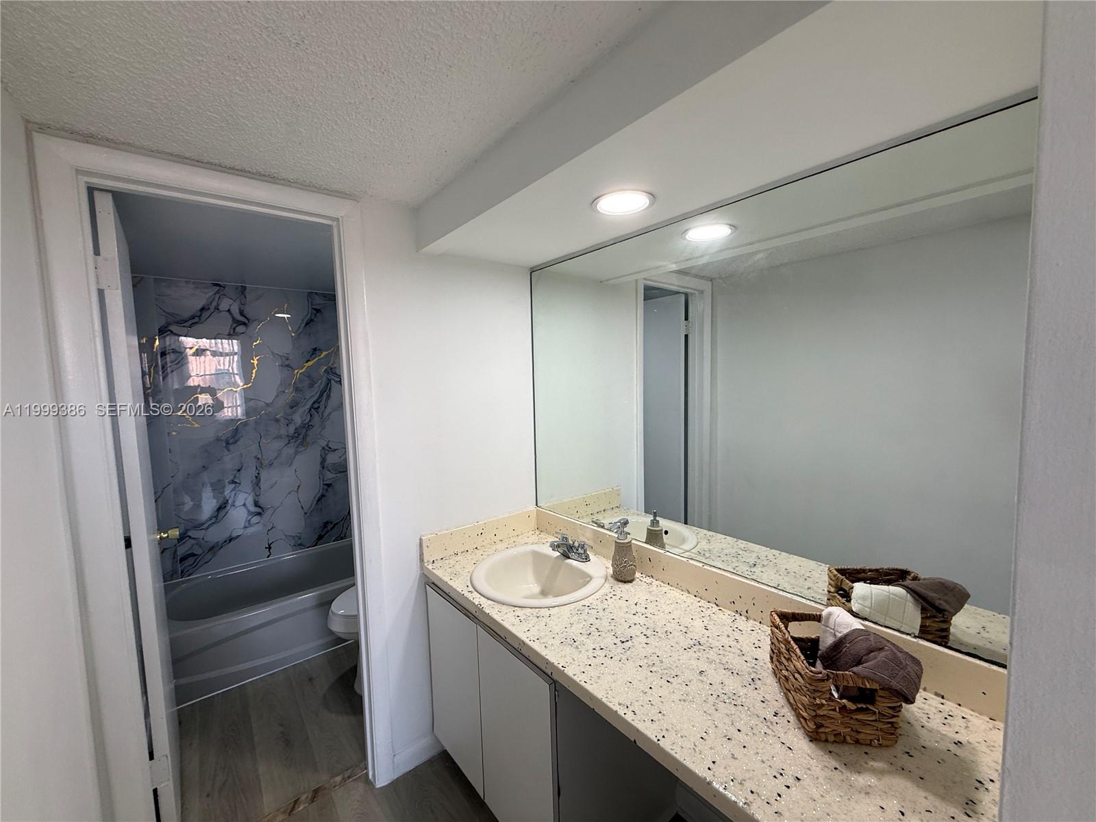 1900 West 68th Street, Unit B203 Hialeah, FL 33014 - Photo 15 of 18