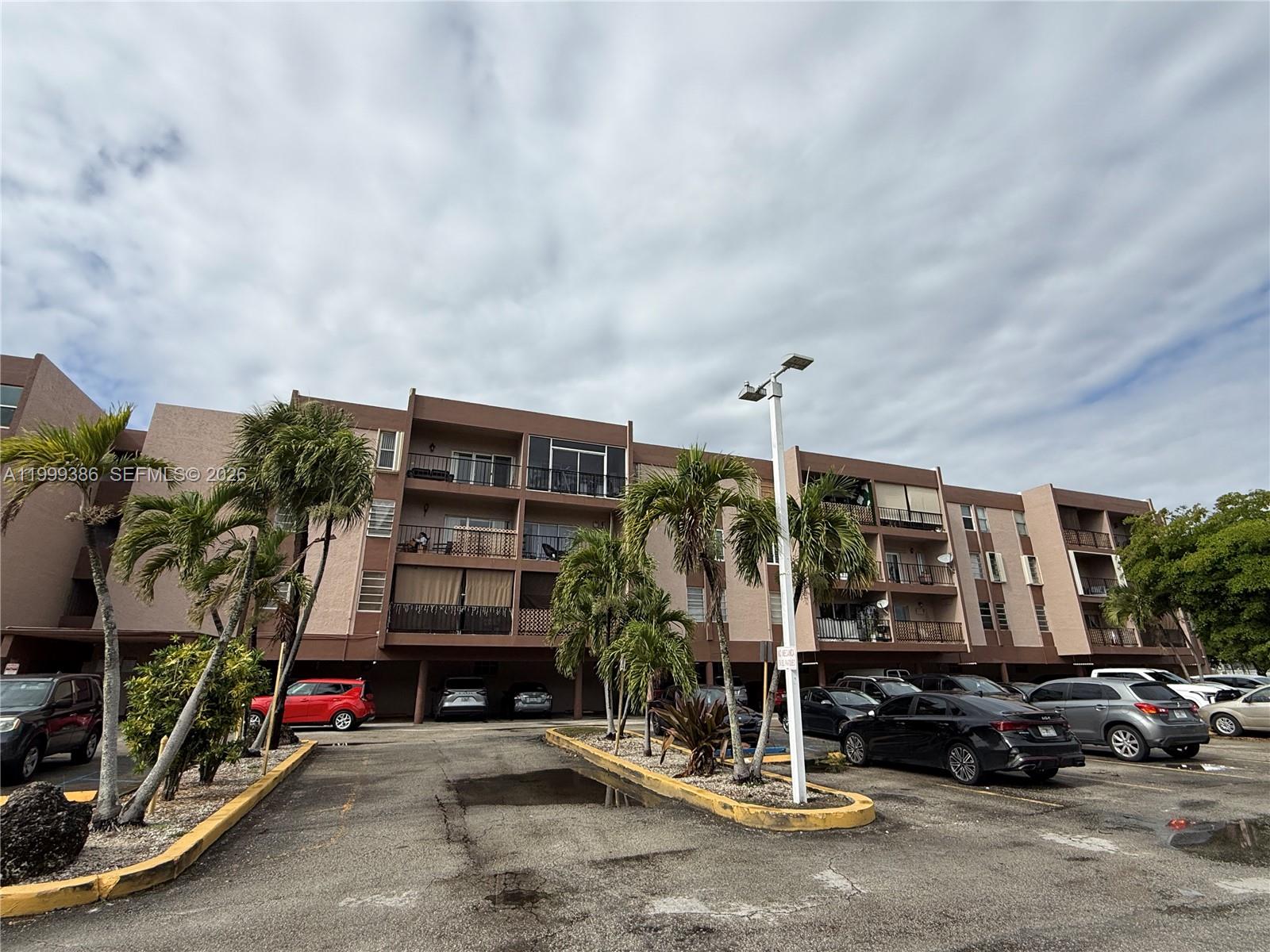 1900 West 68th Street, Unit B203 Hialeah, FL 33014 - Photo 18 of 18