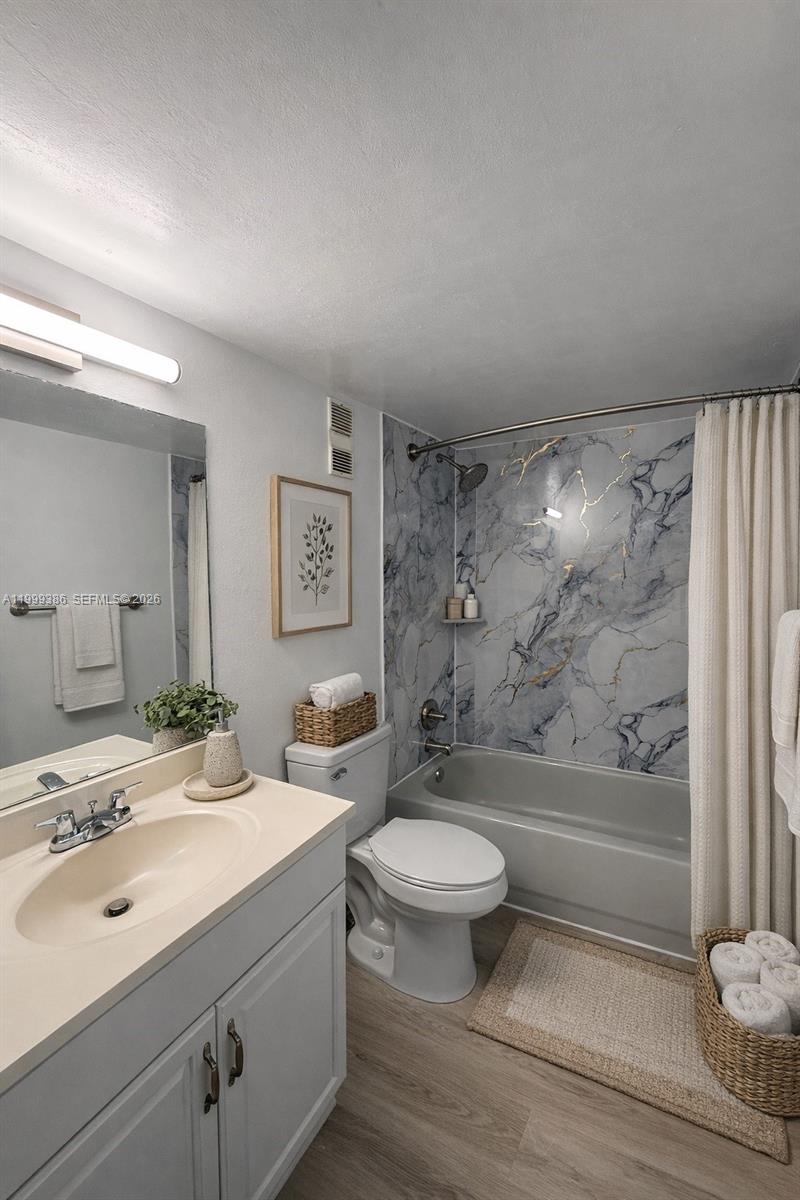 1900 West 68th Street, Unit B203 Hialeah, FL 33014 - Photo 6 of 18