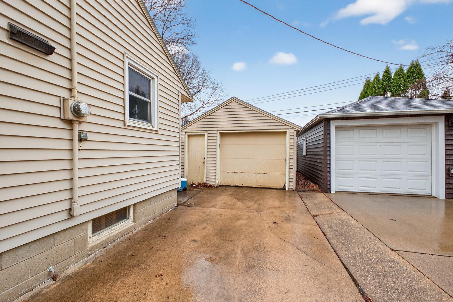 1447 13th Avenue Northwest Rochester, MN 55901 - Photo 4 of 38