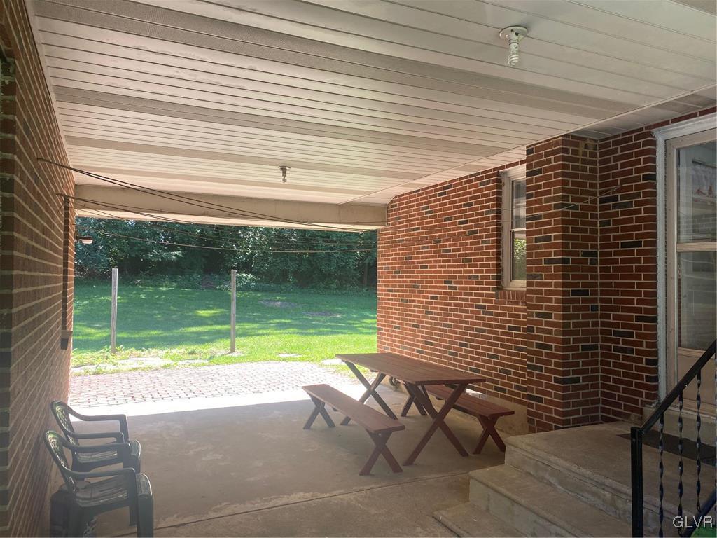 496 Township Line Road Nazareth, PA 18064 - Photo 4 of 28 Gallery Image 4
