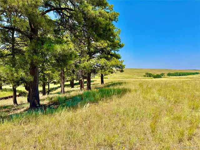 a view of an outdoor space and a lake view