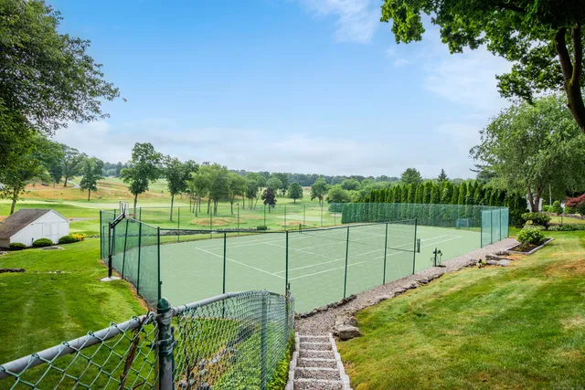 $1,000,000 | 77 Eastfield Road, Waterbury, CT 06708