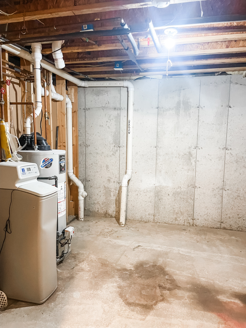 1308 Axcel Lane Sycamore, IL 60178 - Photo 40 of 40 a view of utility room