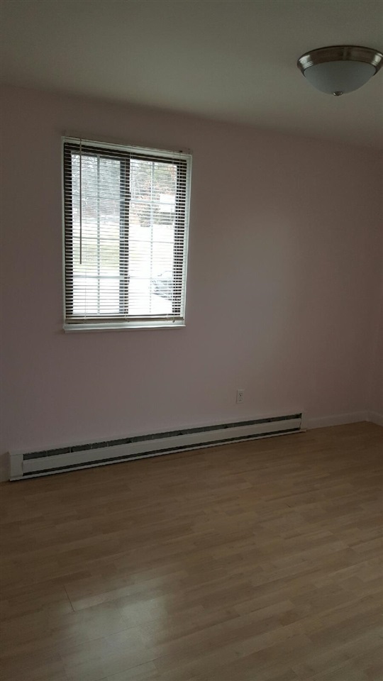 29 Old Hackett Hill Road, Unit 2D Manchester, NH 03102 - Photo 3 of 8 Gallery Image 3
