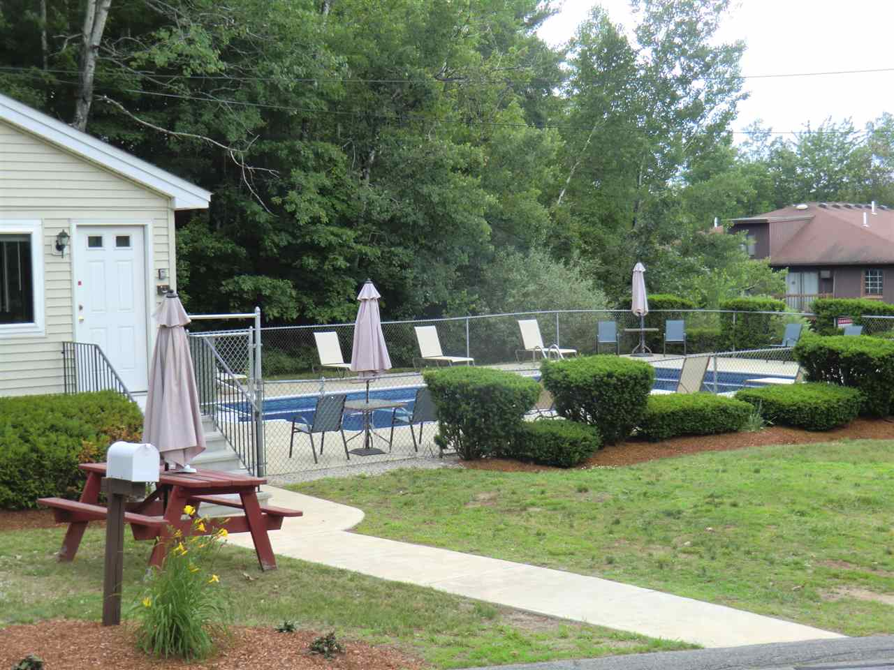 29 Old Hackett Hill Road, Unit 2D Manchester, NH 03102 - Photo 5 of 8 Gallery Image 5