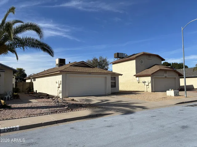 $1,895 | 19826 North 46th Avenue, Glendale, AZ 85308