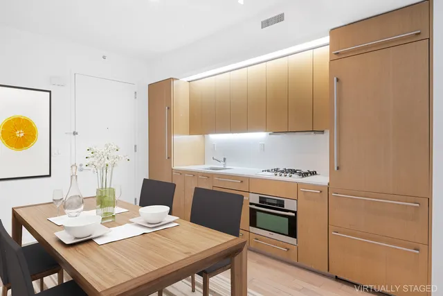 $950,000 | 340 East 23rd Street, Unit 5F | Gramercy